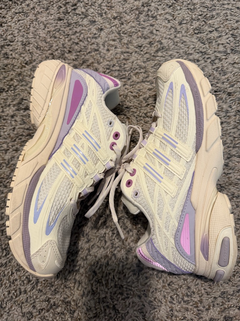 Adidas Adistar Sneakers